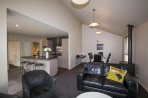 The Claremont Motel, Martinborough